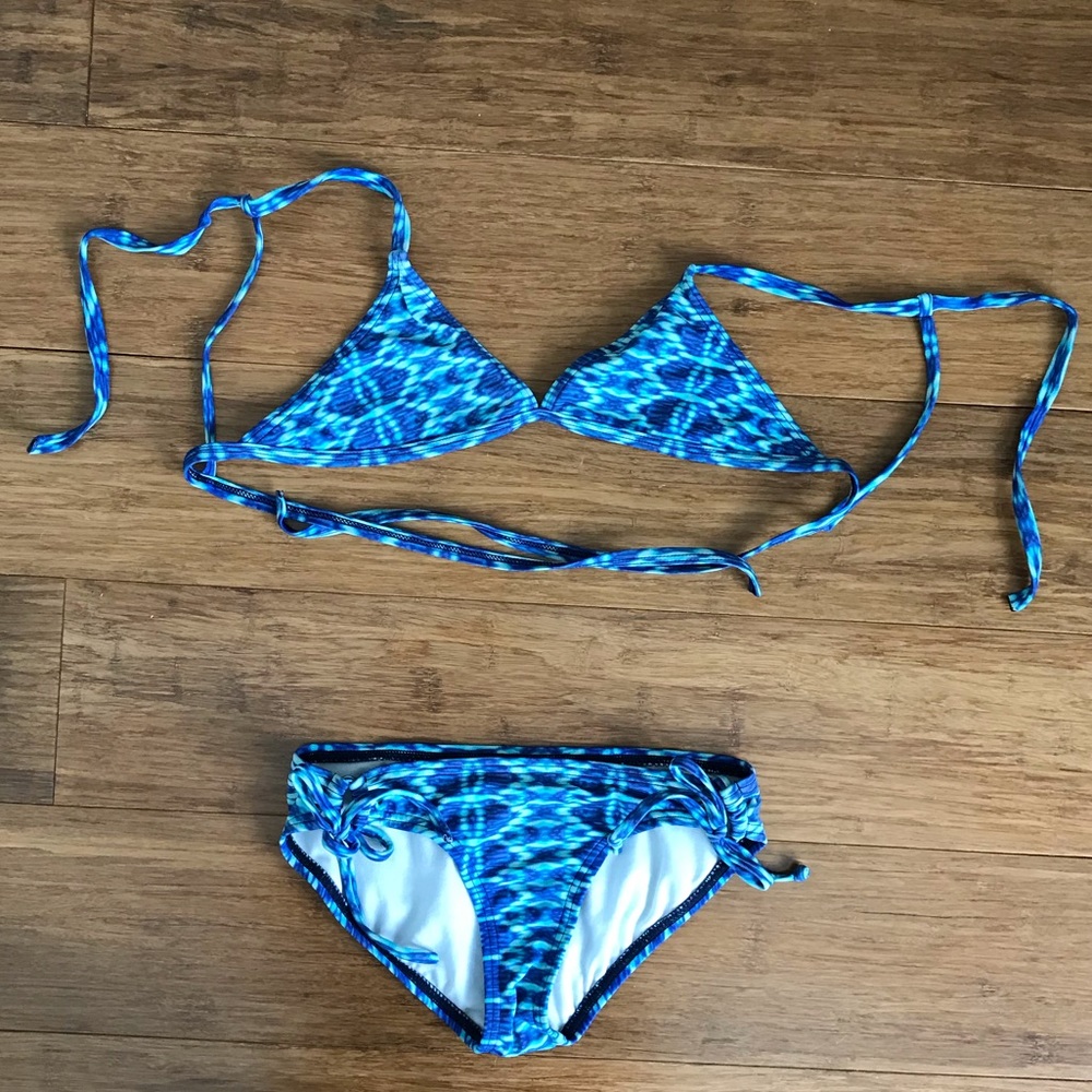 Tillys Girls Patterned Bikini Two-Piece Set